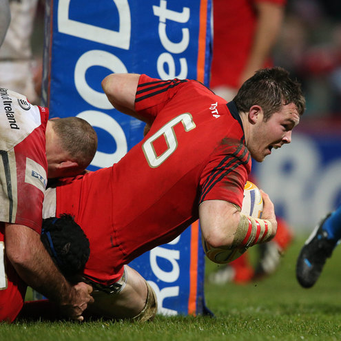 Peter O'Mahony scores a try, as him and his Munster teammates take down Ulster.