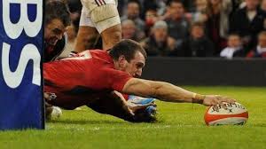 Warburton stretched for the line, scoring the try that broke the French.