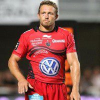 Jonny Wilkinson marked his 100th appearance for Top 14 side Toulon by kicking all their points in a 15-9 win over Bayonne