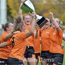 Netherlands celebrate winning the European Women's Trophy 2014 after a 12-3 win against Belgium in the final in Brussels. Photo: Alain Dams