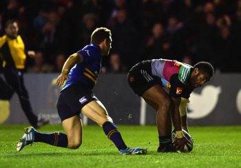 A careless pass from Rob Kearney led to an intercept try, and Harlequins defeated Leinster on Saturday. 
